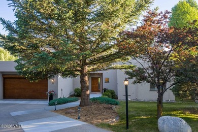 Single-family home set on the scenic sixth fairway of the - photo 36