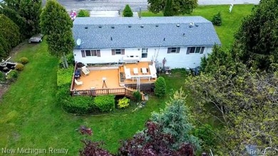 This spacious ranch offers a rare opportunity to enjoy lake - photo 7