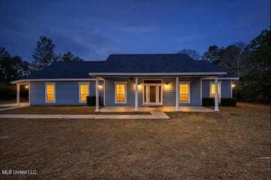 Welcome to your own private retreat. This 2,300+ square foot - photo 4
