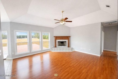 Welcome to your own private retreat. This 2,300+ square foot - photo 6