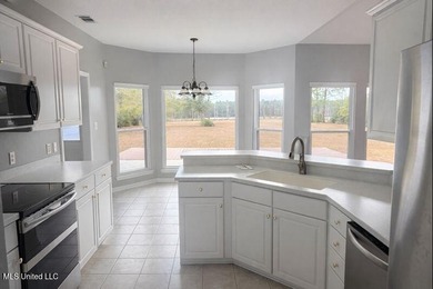 Welcome to your own private retreat. This 2,300+ square foot - photo 10