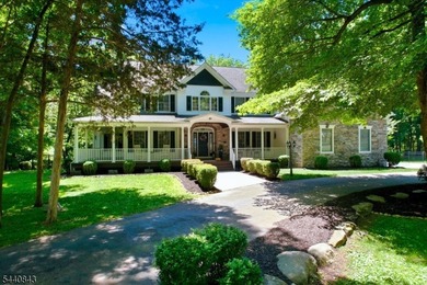Located in the sought-after High Crest Lake section of West - photo 1