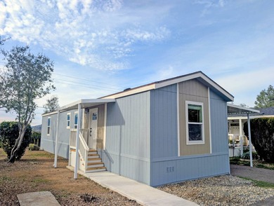 Clear Lake Home For Sale in Clearlake Oaks California