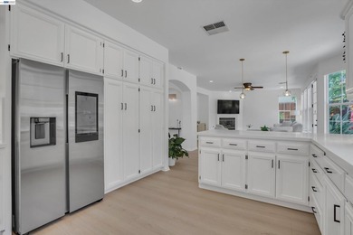 Tucked into one of San Ramon's most picturesque pockets, this - photo 10