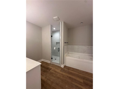 If you're looking for a brand new, one-level home on a large lot - photo 11