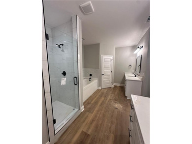 If you're looking for a brand new, one-level home on a large lot - photo 13