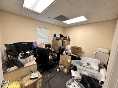 Exceptional Investment Opportunity: Premier Professional Office - photo 14