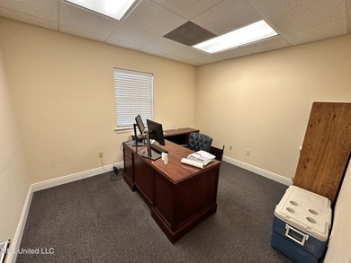 Exceptional Investment Opportunity: Premier Professional Office - photo 15