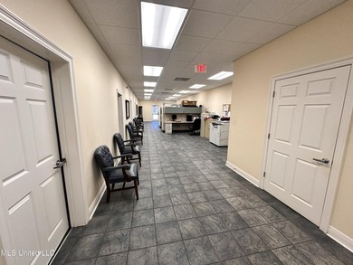 Exceptional Investment Opportunity: Premier Professional Office - photo 17