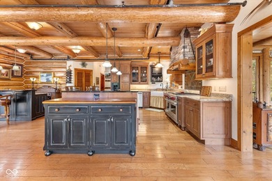 Private, Brown County Custom log home w/3bed/3.5bath, 3 car - photo 18