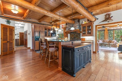 Private, Brown County Custom log home w/3bed/3.5bath, 3 car - photo 19