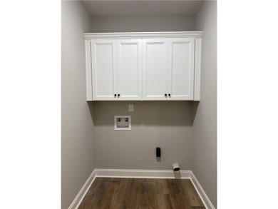 If you're looking for a brand new, one-level home on a large lot - photo 23