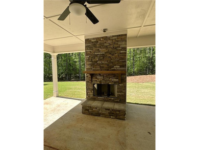 If you're looking for a brand new, one-level home on a large lot - photo 24