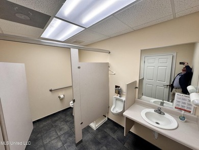 Exceptional Investment Opportunity: Premier Professional Office - photo 25