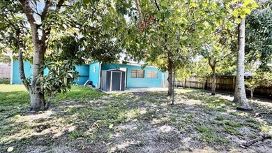 This Centrally located home with NO HOA offers convenience and - photo 28