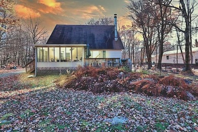 Lake Home For Sale in Albrightsville, Pennsylvania