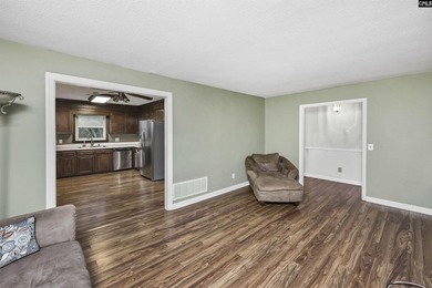Coldstream Opportunity - Space, Character & Potential!Located in - photo 4