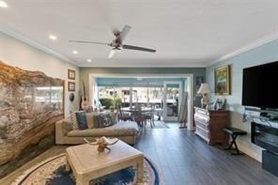 w/ DEEDED DOCK UP TO 50' VESSEL FOR UNDER $800K!!! No fixed - photo 4