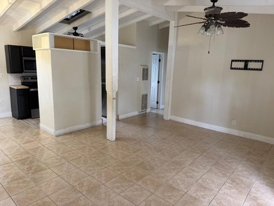 Beautiful 2/1 with carport - shed - with w/d hookups - two - photo 4