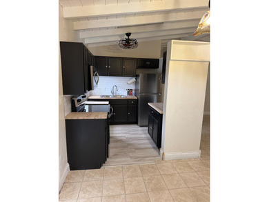 Beautiful 2/1 with carport - shed - with w/d hookups - two - photo 7