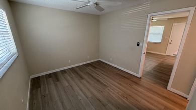 Welcome to this stunning, bright, and cozy 2nd floor condo! This - photo 8