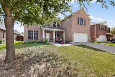 Beautiful and spacious describes this 5 bedroom, 4 bath home - photo 3
