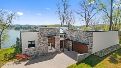 Waterfront Architectural Masterpiece Priced BELOW appraised - photo 2