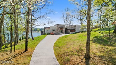 Waterfront Architectural Masterpiece Priced BELOW appraised - photo 8