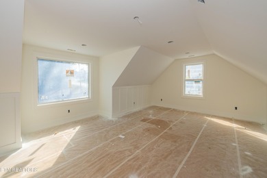 Nestled in a forested enclave, this 3,080 sq ft luxury home - photo 12