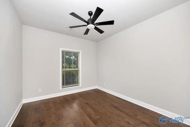 Low maintenance living in an active community! Single level - photo 17