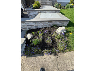We invite you to explore 341 Green Court, a renovated gem - photo 21