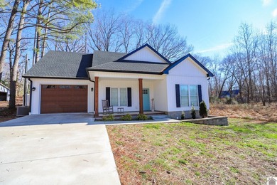 What a gem, basically brand new (built in 2023), lake - photo 3