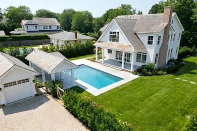 A brand-new Southampton Village traditional with the clean lines - photo 2