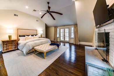 This luxurious 9,770 square foot home has every amenity and - photo 13