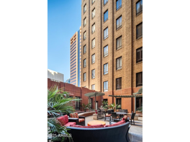 *OWNERS WILL PAY FIRST 2 MONTH'S HOA FEES* Welcome to the North