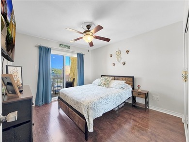 Don't overlook this well-maintained, fully furnished townhome - photo 16
