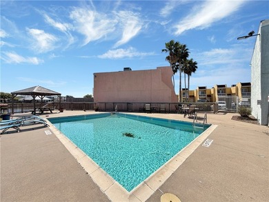 Don't overlook this well-maintained, fully furnished townhome - photo 24
