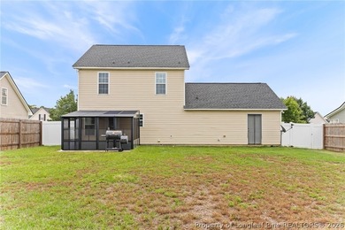 Welcome to this 3 bed, 2.5 bath located in the highly desired - photo 25