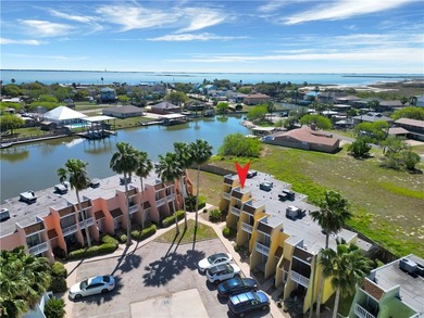 Don't overlook this well-maintained, fully furnished townhome - photo 29