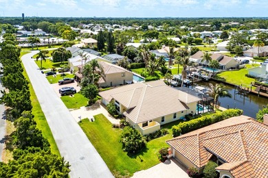 Beautiful waterfront home located in the gated golf & boating - photo 29