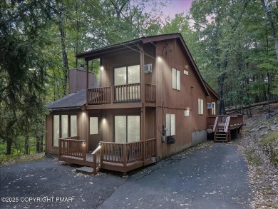 Lake Home For Sale in Bushkill, Pennsylvania