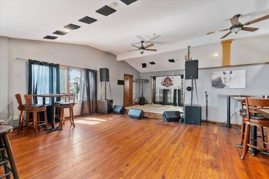 Welcome to Baiting Hollow Commons, a one-of-a-kind commercial - photo 15