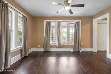 Unlock the potential of this versatile duplex located in a - photo 6