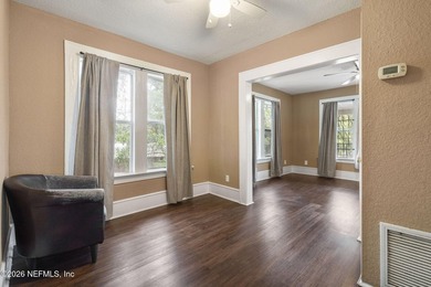 Unlock the potential of this versatile duplex located in a - photo 8