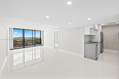 Lake Condo For Sale in Aventura, Florida