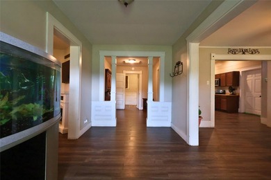 Charming Downtown Alba Home with Historic Character & Modern - photo 12