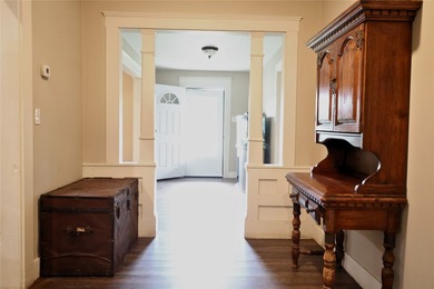 Charming Downtown Alba Home with Historic Character & Modern - photo 14