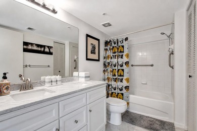 Enjoy South Florida living in this light-filled 2BD/2BA condo in - photo 14