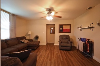 Charming Downtown Alba Home with Historic Character & Modern - photo 24