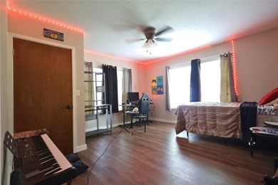 Charming Downtown Alba Home with Historic Character & Modern - photo 29